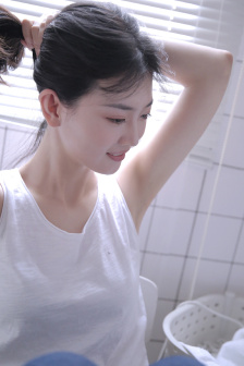 打屁股女生